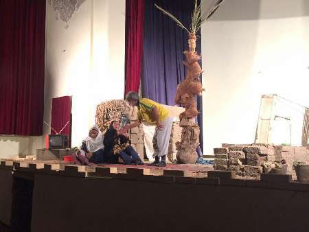 نمایش 'آخرین غروب' در اصفهان به روی صحنه رفت