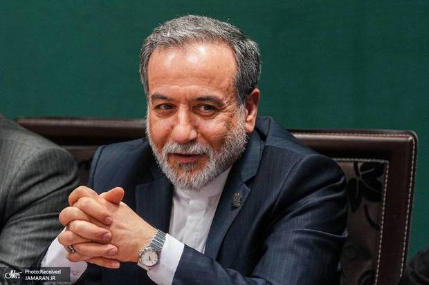 عراقچی در پیامی به مناسبت روز خبرنگار: مسئولیت خبرنگاران در عرصه سیاست خارجی اهمیت دوچندان دارد