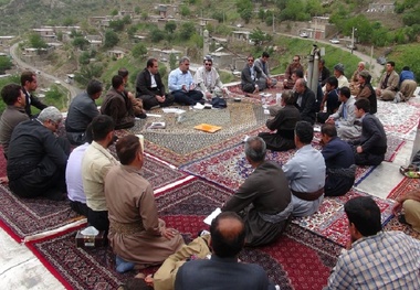 حضور مردم در روستاهای مرزی عامل امنیت پایدار است