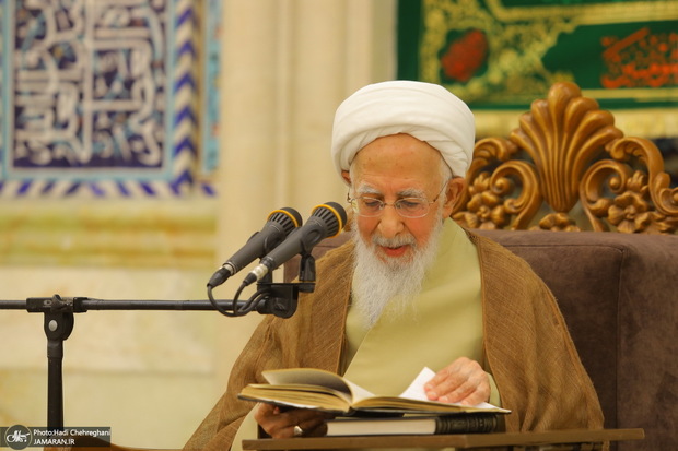 آیت‌الله العظمی جوادی آملی: حوزه می تواند دستاوردهای علمی بزرگی را رقم بزند/ نقد و اشکال علمی «مانع پیشرفت» نیست/ شیعه یک فرقه از اسلام نیست، بلکه مسلمان واقعی و اسلام‌شناس حقیقی است