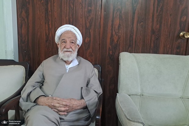 آیت الله مسعودی خمینی: عده‌ای به نام اسلام، انقلاب و ایران خرابکاری می‌کنند/ اگر روزی لازم باشد، اسامی ایشان را خواهم گفت