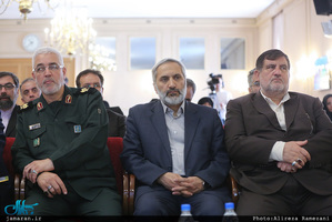 نشست مسئولان و دست اندرکاران مراسم بیست و نهمین سالگرد بزرگداشت امام خمینی(س)