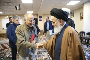 دیدار رئیس و جمعی از معاونان و مدیران مؤسسه تنظیم و نشر آثار امام خمینی(س) با نماینده مقام معظم رهبری در عراق
