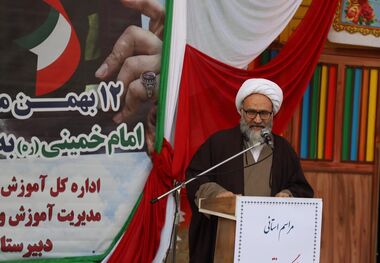 قطار پیشرفت انقلاب اسلامی یک روز هم متوقف نشد