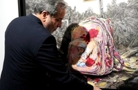 عراقچی به نمایشگاه نقاشی «مدرسه میناب» رفت  (4)