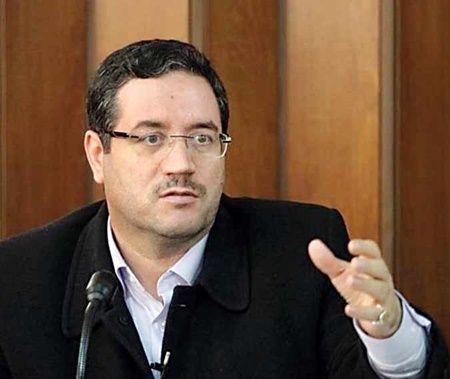 پرونده قضایی برخی واردکنندگان خودرو در حال رسیدگی است 