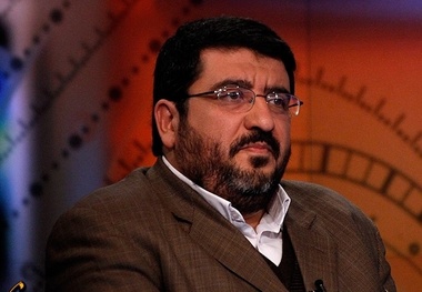 فؤاد ایزدی: ما نمی توانیم آمریکا را جدی بگیریم/ با دولتی می شود مذاکره کرد که انسجامی بین رئیس جمهوری و وزیر خارجه آن وجود داشته باشد