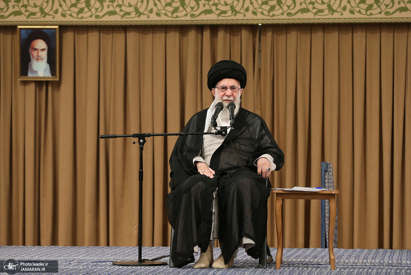 دیدار پیشکسوتان و فعالان دفاع مقدس و مقاومت با رهبر انقلاب