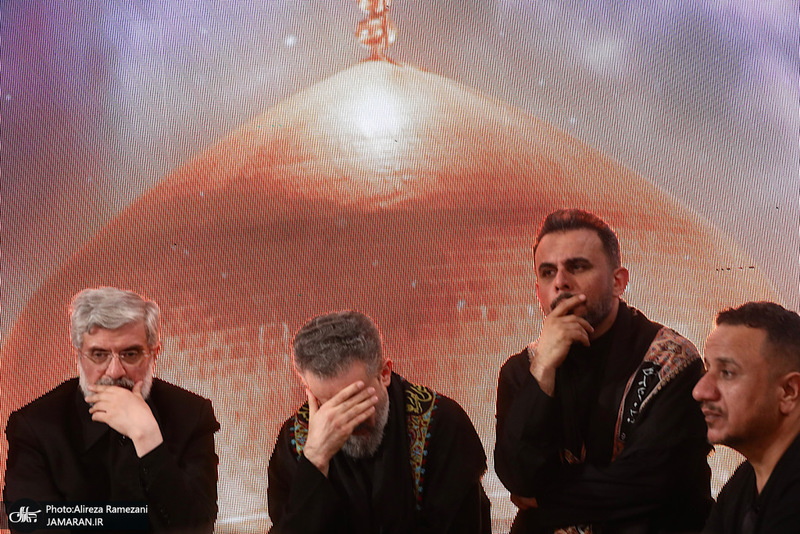 مراسم شب شهادت امام رضا (ع) در صحن جامع رضوی