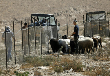 خشونت شهرک‌نشینان در کرانهٔ باختری؛ قانونِ زور حاکم است