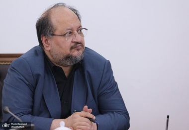 محمد شریعتمداری: درگذشت مهسا امینی حجم بزرگی از غم را در قلب هر ایرانی ایجاد کرد/ باورپذیر نیست که عده ای این‌گونه برای کشور و مردم هزینه‌سازی می‌کنند/ نسبت به اصلاح رویه غیرقانونی گشت ارشاد اقدام کنید