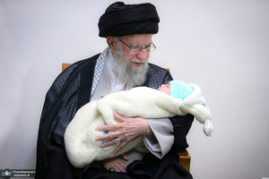 دیدار خانواده شهدای اخیر نیروی پدافند هوایی ارتش با رهبر معظم انقلاب