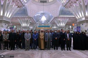 تجدید میثاق وزیر، معاونین و مدیران کل وزارت آموزش و پرورش با آرمان های حضرت امام (س)