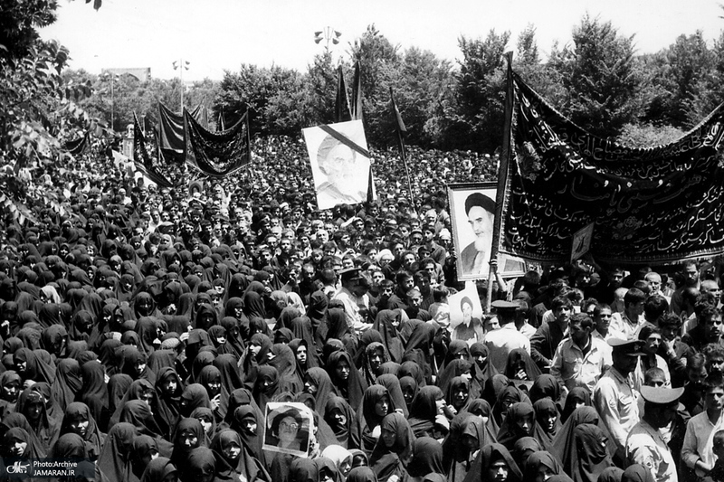 تشییعی که خاطره ۳۷ سال پیش را زنده می‌کند/ تشییع امام خمینی