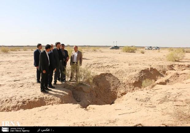 نزدیکی فرونشست دشت ورامین با راه آهن تهران مشهد خطری جدی است