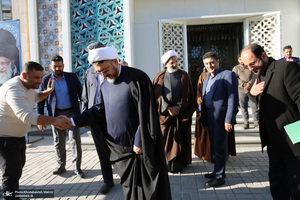 نشست بررسی زمینه‌های حضور فرهنگی و هنری موسسه تنظیم و نشر آثار امام خمینی (س) در عراق