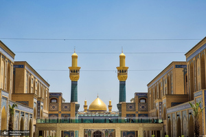 صحن و سرای حرم‌ مطهر امام علی (ع) در نجف اشرف