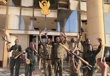 جنگ داخلی سودان؛ ارتش کاخ ریاست جمهوری در پایتخت را از شورشیان بازپس گرفت