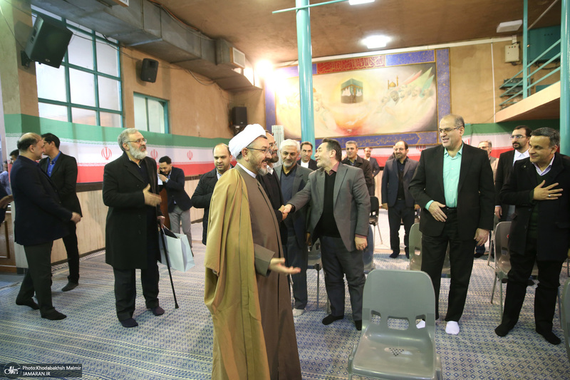 رونمایی از پرده نقالی خوانی (امام مردم) در حسینیه جماران