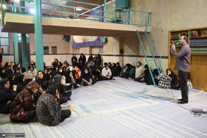 ورکشاپ هنر ی دانش آموزان هنرستان یادگار امام در حسینیه جماران