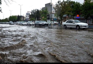 هواشناسی بروجرد نسبت به ابگرفتگی و سیلابی شدن معابر هشدار داد