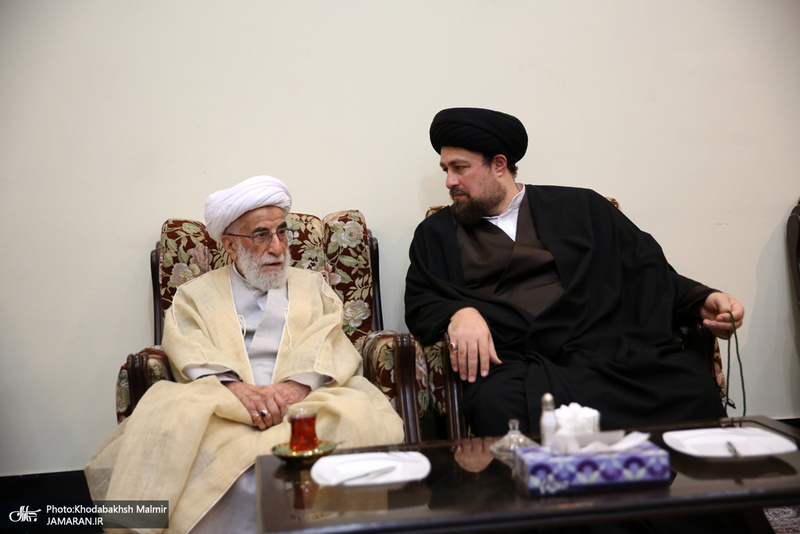 حاشیه های تجدید میثاق رئیس و اعضای مجلس خبرگان رهبری با آرمان های امام خمینی(س)