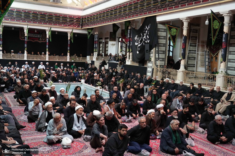 مراسم عزاداری روز تاسوعای حسینی در بیوت مراجع و علماء‎