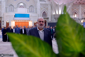 تجدید میثاق وزیر و مدیران ارشد وزارت نیرو با آرمان های حضرت امام (س)