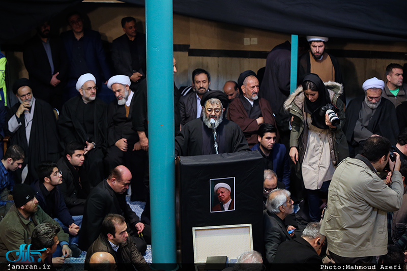 مراسم وداع با پیکر آیت الله هاشمی رفسنجانی(ره) در حسینیه جماران