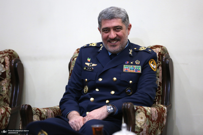 دیدار فرمانده نیری هوایی ارتش( امیر بهمن بهمرد )و جمعی از فرماندهان با سید حسن خمینی