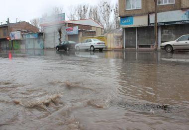 باران در خلخال موجب آبگرفتگی معابر شد