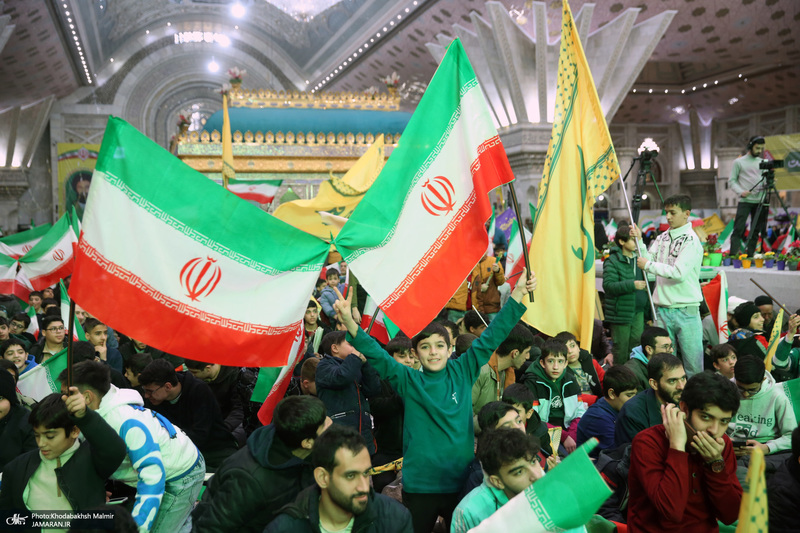 اجتماع باشکوه نوجوانان آرمانی لشکر قدس در حرم مطهر امام خمینی (س)
