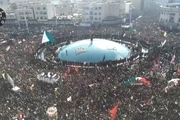 لحظه ورود پیکر مطهر سپهبد شهید حاج قاسم سلیمانی به میدان انقلاب تهران