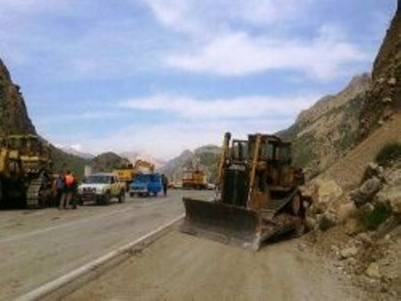 جاده هراز امروز و فردا بسته است