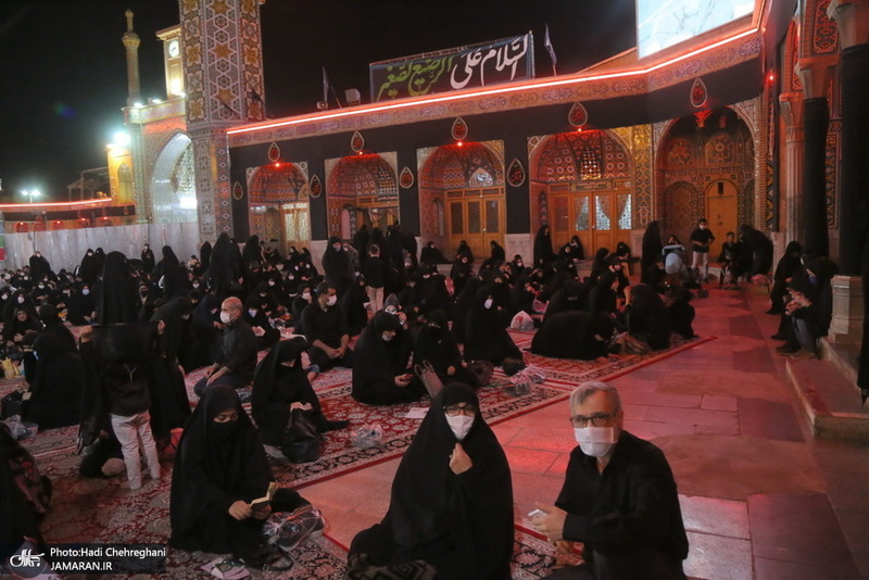 عزاداری شب عاشورای حسینی(ع) در حرم مطهر حضرت معصومه(س)