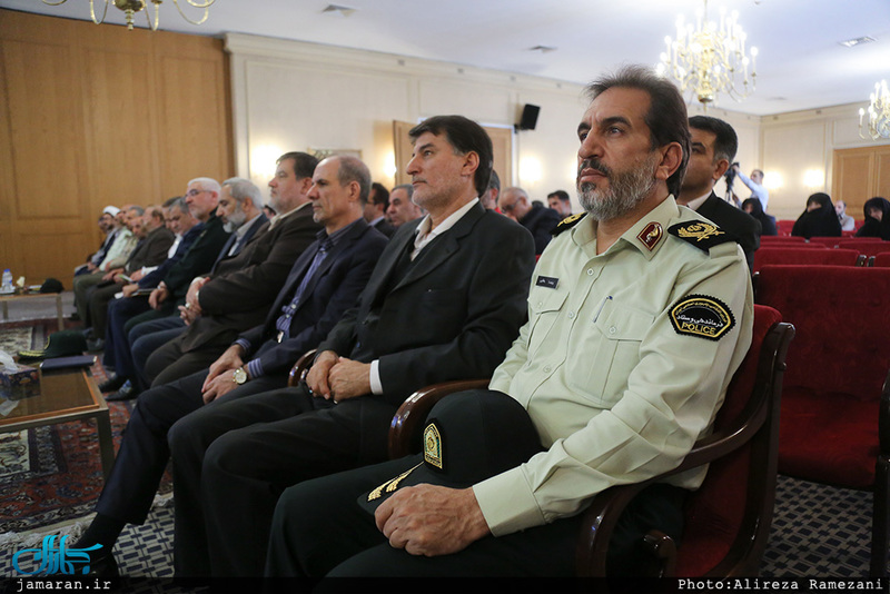 نشست مسئولان و دست اندرکاران مراسم بیست و نهمین سالگرد بزرگداشت امام خمینی(س)