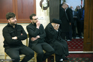 حضور شخصيت هاي سياسي در منزل مرحوم آیت الله بجنوردی 1