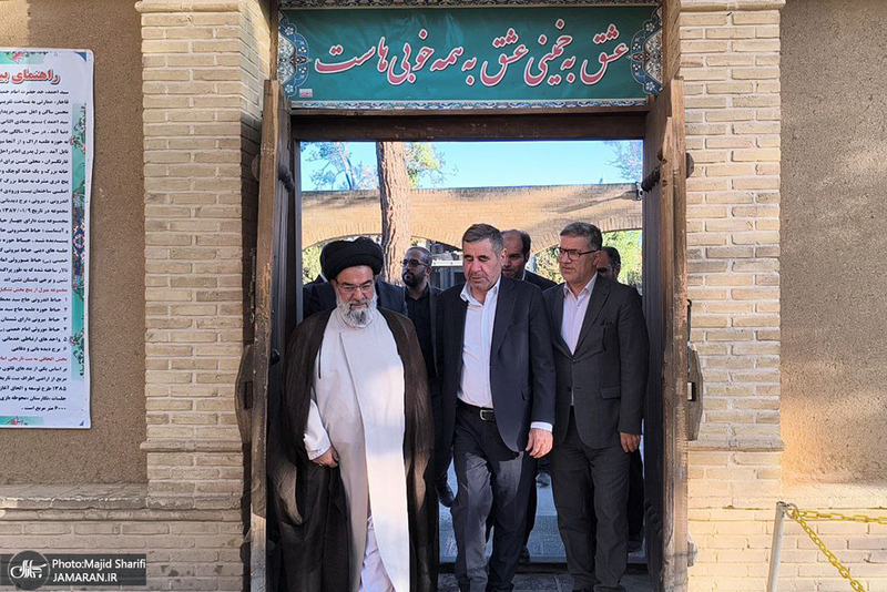 بازدید مشاور رئیس جمهور از بیت تاریخی امام در خمین