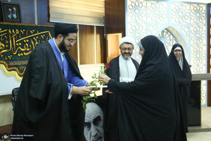 مراسم بزرگداشت روز زن در موسسه تنظیم و نشر آثار امام خمینی (ره)