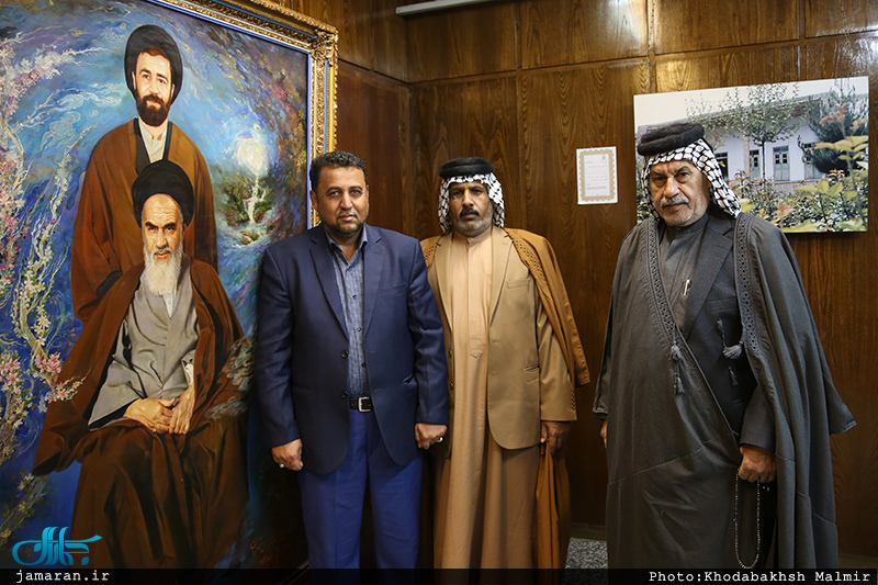 بازدید جمعی از مردم شهر بصره عراق از بیت امام خمینی(س) در جماران