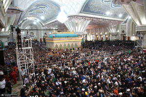 حضور شخصیت‌های سیاسی و مسئولان کشوری و لشکری در مراسم سالگرد ارتحال حضرت امام خمینی (س) -3