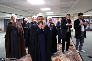 نشست بررسی زمینه‌های حضور فرهنگی و هنری موسسه تنظیم و نشر آثار امام خمینی (س) در عراق