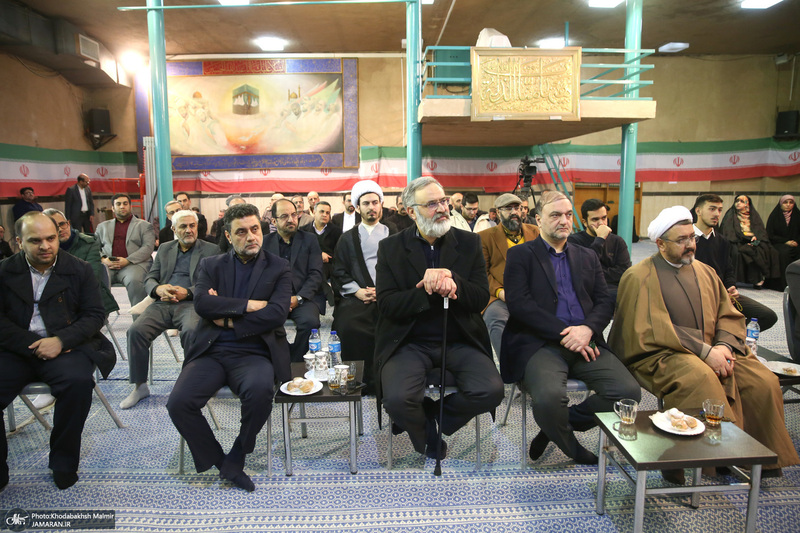 رونمایی از پرده نقالی خوانی (امام مردم) در حسینیه جماران