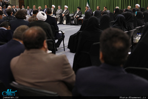 دیدار جمعی از شاعران و اهالی فرهنگ و ادب با رهبر معظم انقلاب