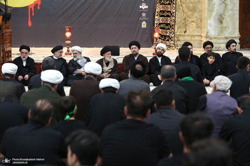 مراسم عزادارای شب عاشورا در حرم مطهر امام خمینی