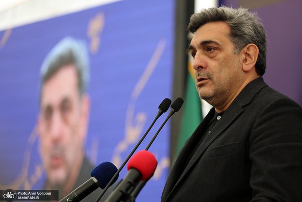 شهردار تهران: قطارهای مترو و اتوبوس‌ها هر شب ضد عفونی می‌شوند