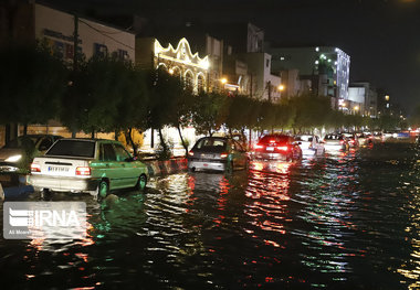 تعدادی از خیابان‌های شهر مشهد دچار آبگرفتگی شدند