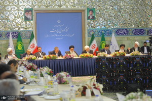 دومین روز سفر محمدرضا عارف به قم