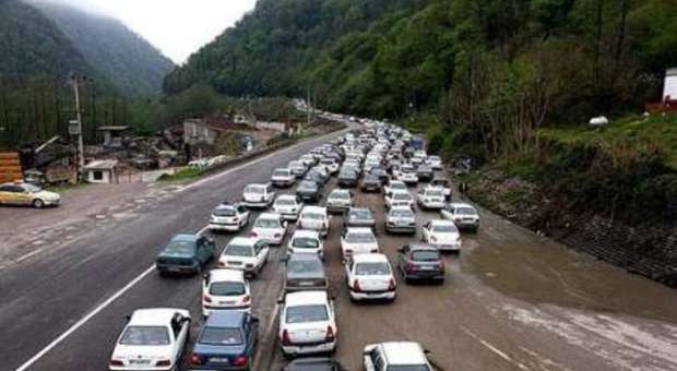 ترافیک شامگاهی، جاده های مازندران را قفل کرد