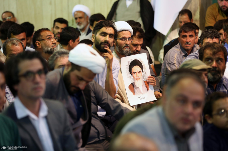 تجدید میثاق مدیران کانون های فرهنگی هنری مساجد با آرمان های امام خمینی (س)